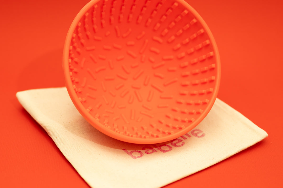 The Wiggler Lick Bowl- Coral | Babelle - Babelle