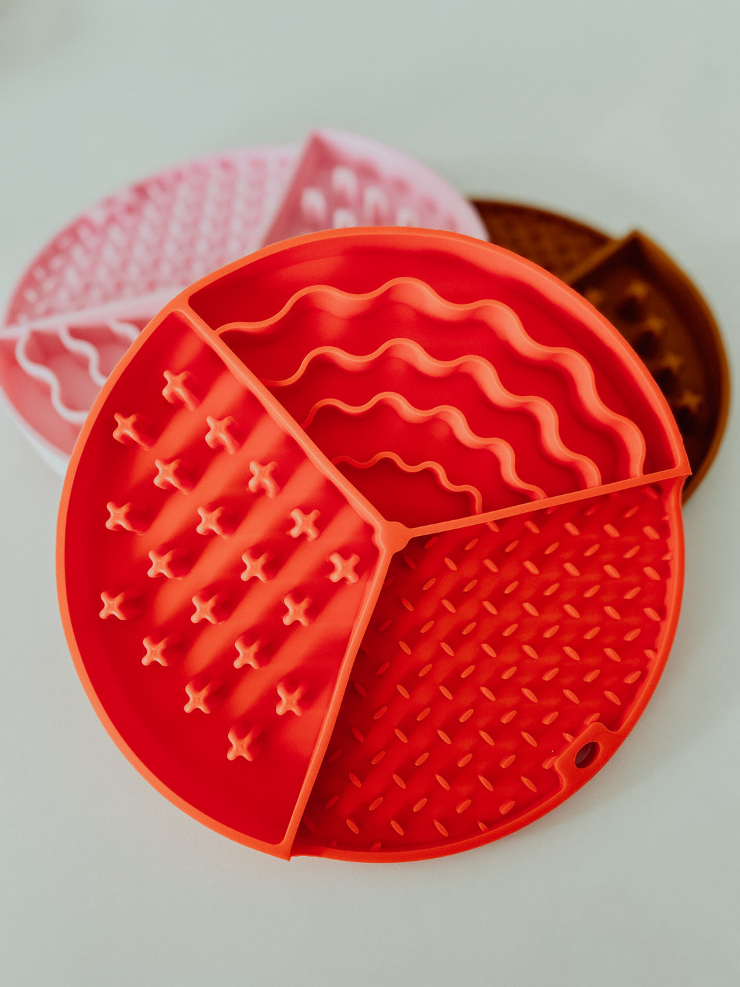 The Adventure Lickmat - Coral | Babelle - Babelle