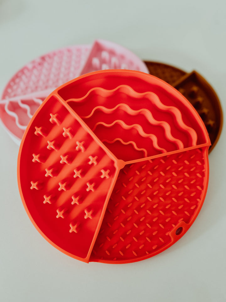 The Adventure Lickmat - Coral | Babelle - Babelle