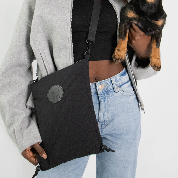 Dog walking bag - Black | Qisu - Babelle