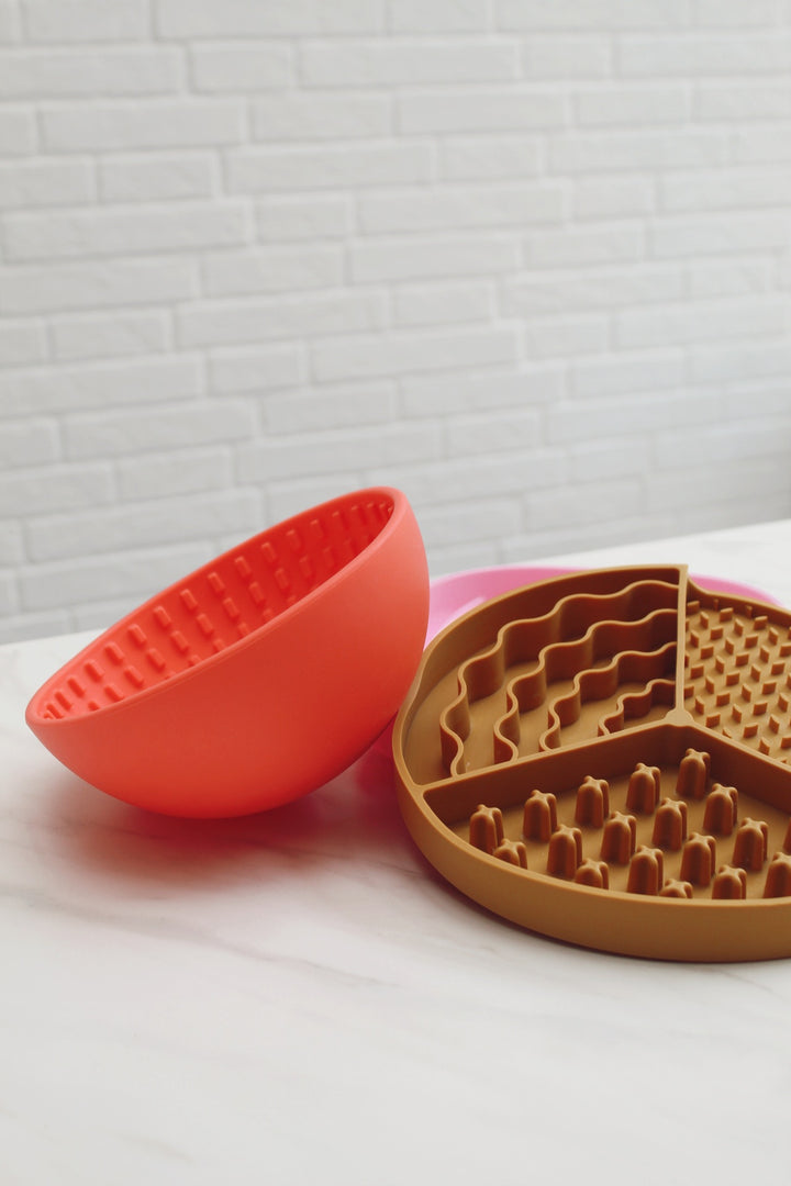 The Wiggler Lick Bowl- Coral | Babelle - Babelle