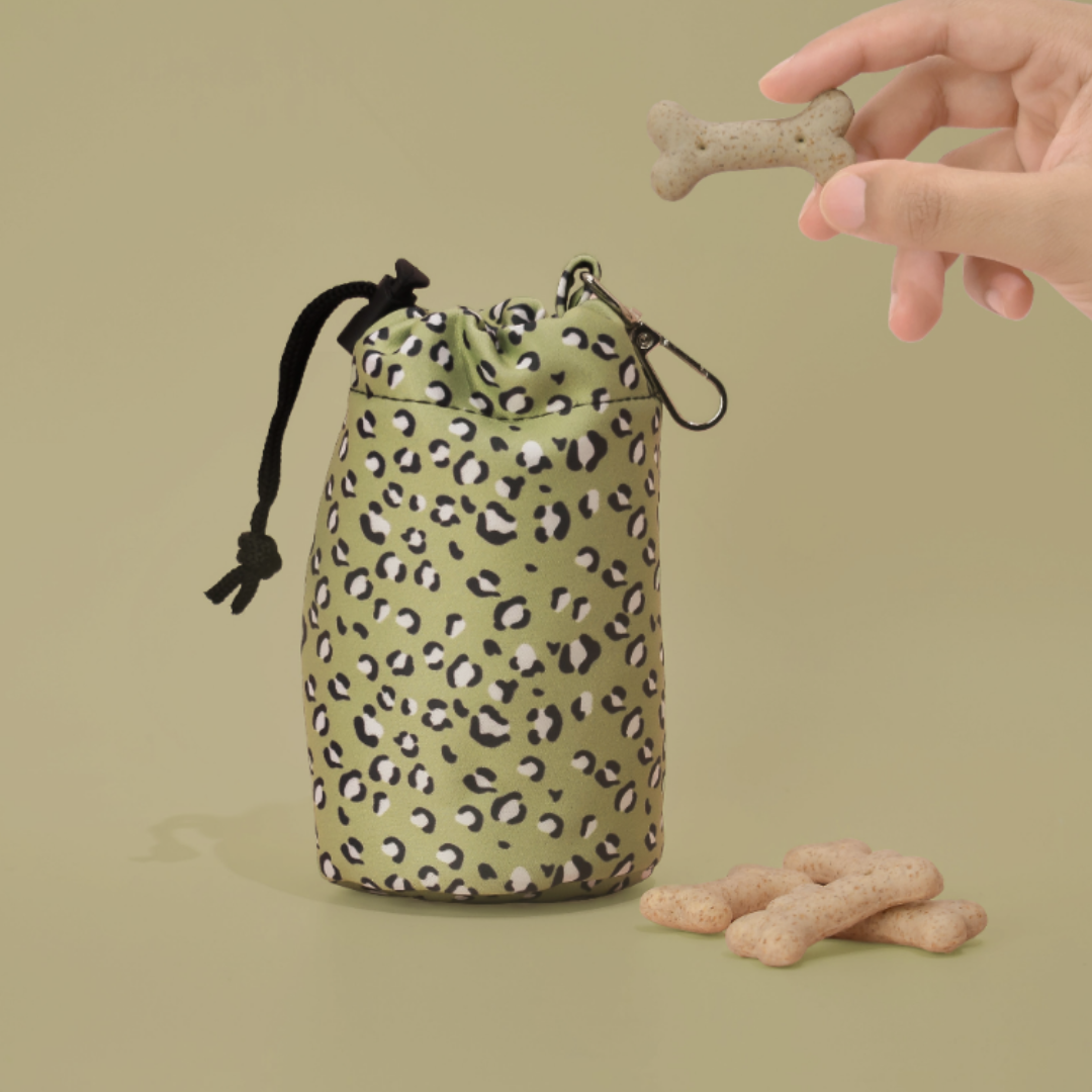 Sage Leopard drawstring pouch | Cocopup - Babelle