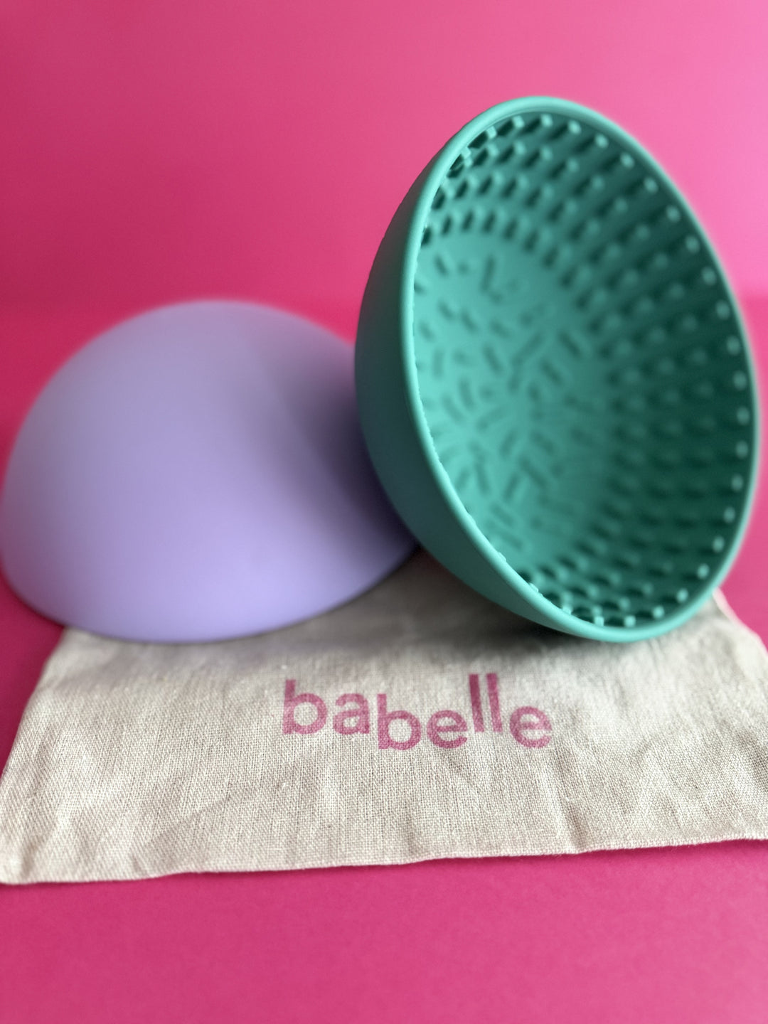 The Maxi Wiggler Lick Bowl - Lilac | Babelle