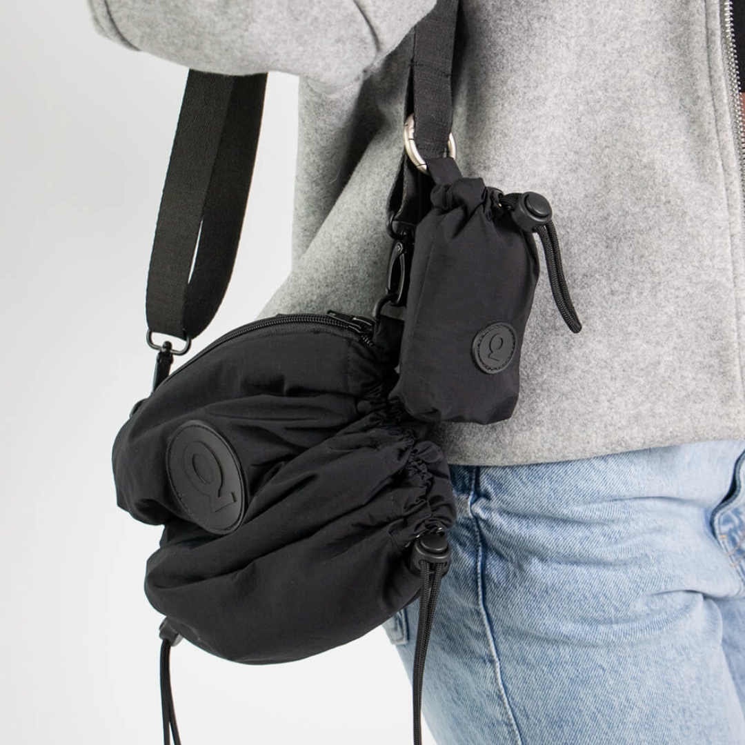 Dog walking bag - Black | Qisu - Babelle