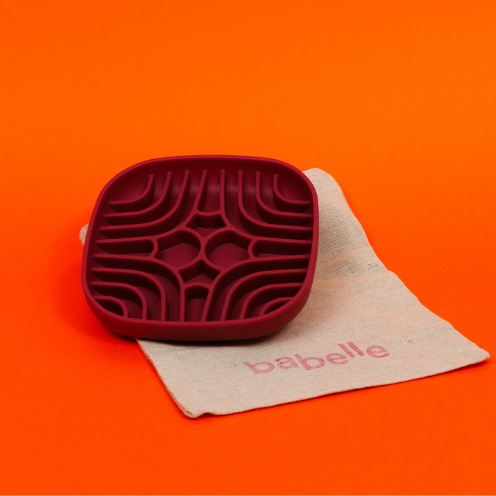 The Mini Maze Lickmat - Burgundy | Babelle - Babelle