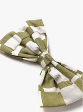 Load image in Gallery view, Checkmate Bowtie | The Paws - Babelle
