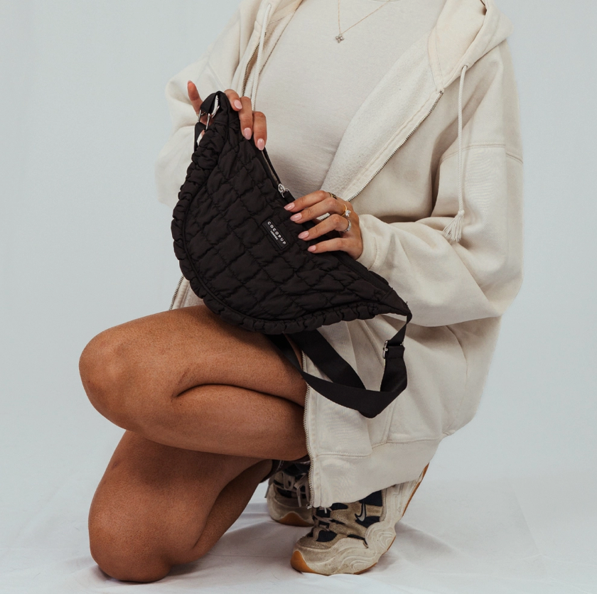 Black Crescent dog walking bag | Cocopup - Babelle