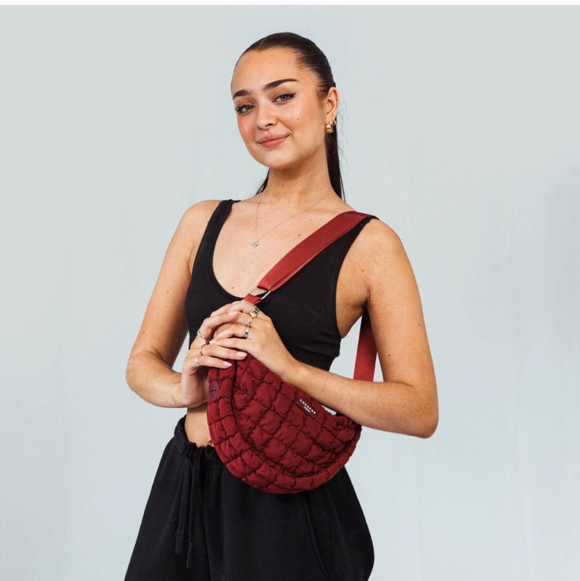 Merlot Crescent dog walking bag | Cocopup - Babelle